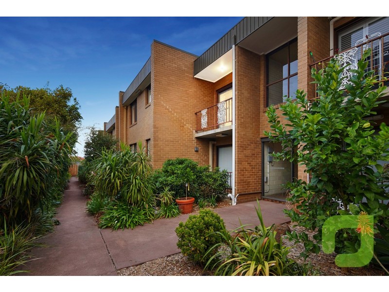 10/245 Nicholson Street, Seddon VIC 3011