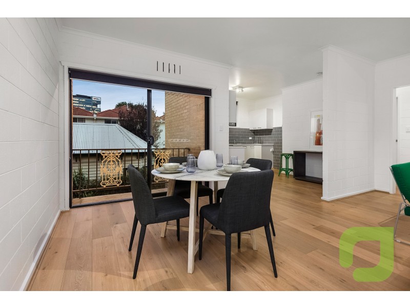 10/245 Nicholson Street, Seddon VIC 3011