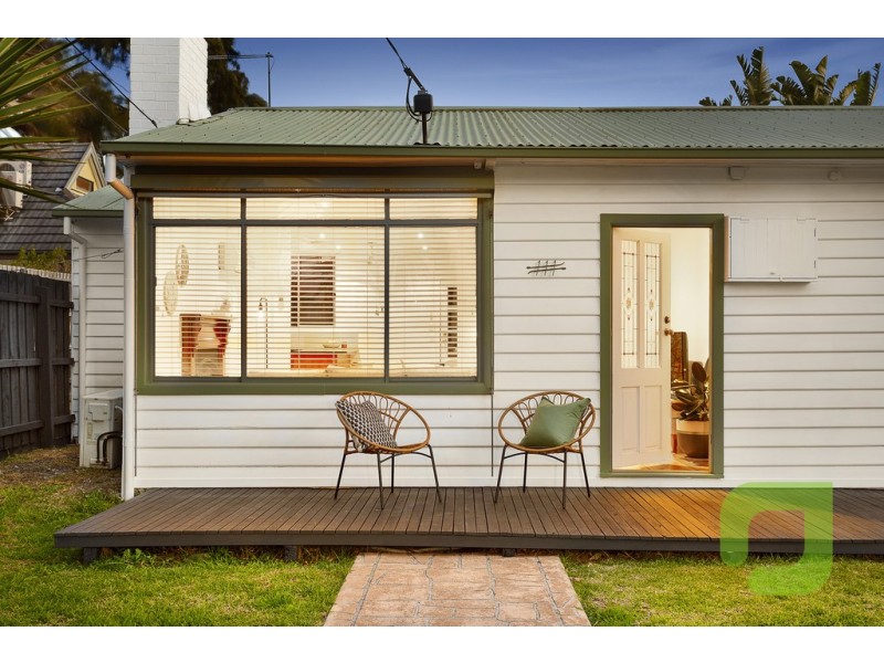 111a Woods Street, Newport VIC 3015