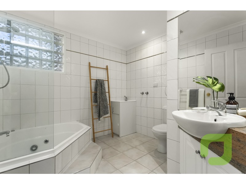 111a Woods Street, Newport VIC 3015