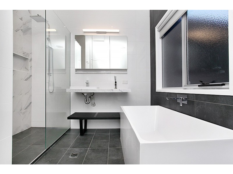 143 John Liston Drive, Newport VIC 3015