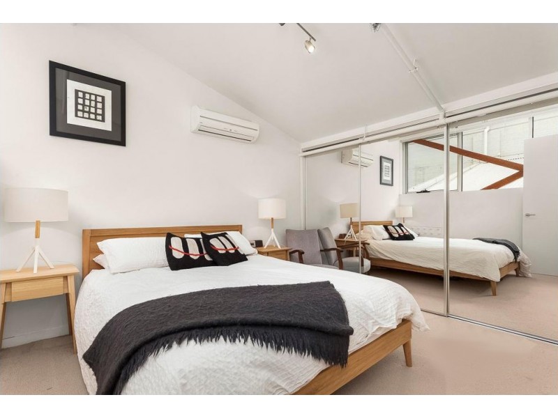 8/5 Saltriver Place, Footscray VIC 3011