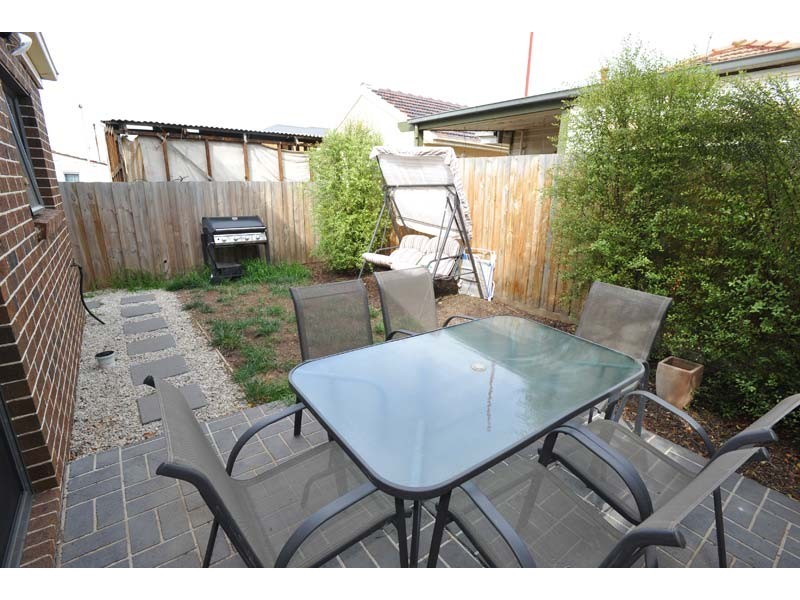 25 Howard Street, Maidstone VIC 3012