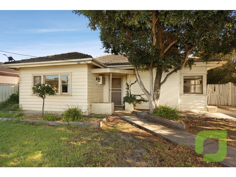 76 Truman Street, South Kingsville VIC 3015