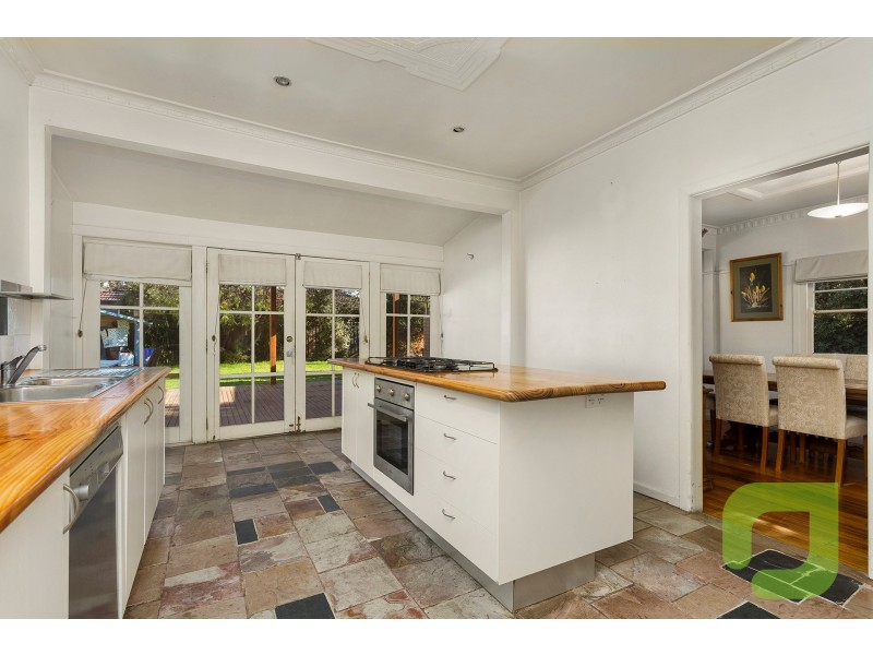 76 Truman Street, South Kingsville VIC 3015