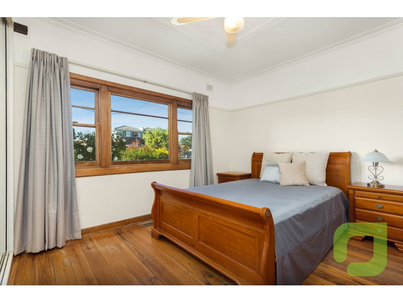 76 Truman Street, South Kingsville VIC 3015