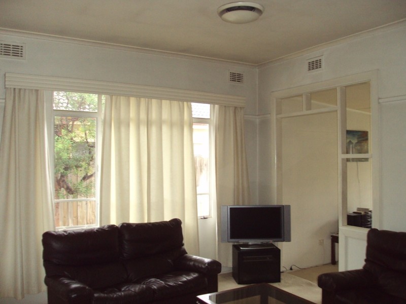 8 Whittaker Street, Maidstone VIC 3012