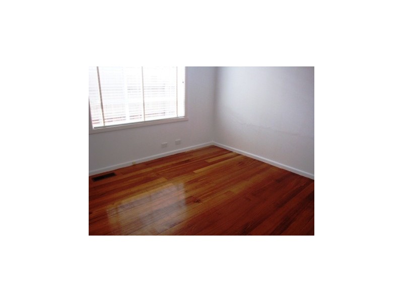 35 Cherry Avenue, Altona North VIC 3025