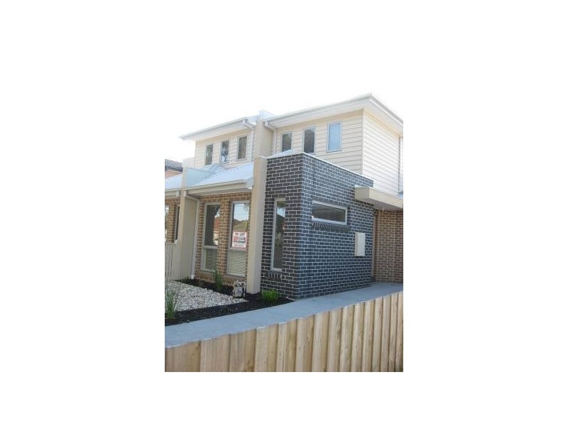 2/26 Charlotte Street, Newport VIC 3015