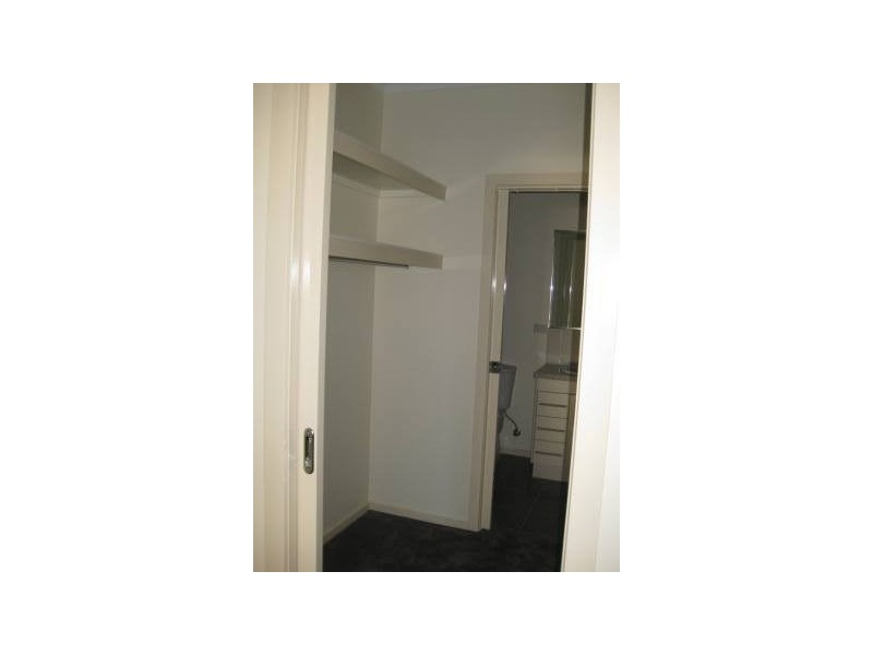 2/26 Charlotte Street, Newport VIC 3015