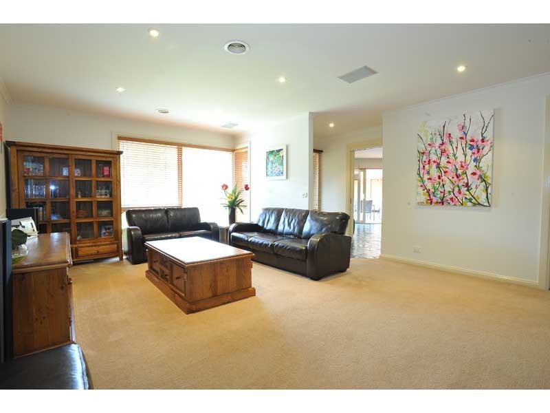 4 Labassa Way, Seabrook VIC 3028