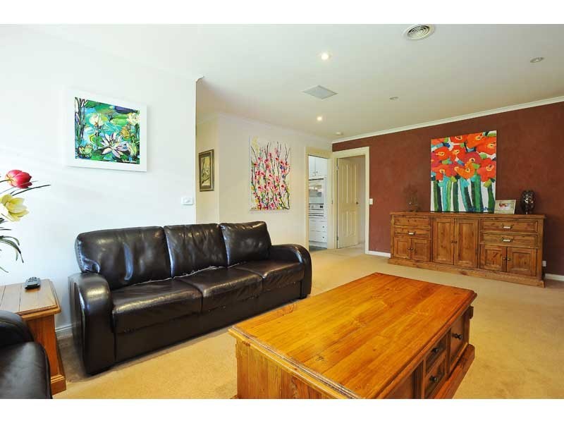 4 Labassa Way, Seabrook VIC 3028