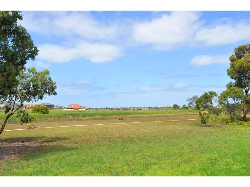 4 Labassa Way, Seabrook VIC 3028