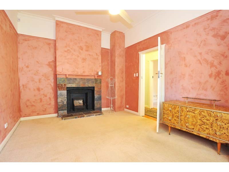 162 Williamstown Road, Kingsville VIC 3012