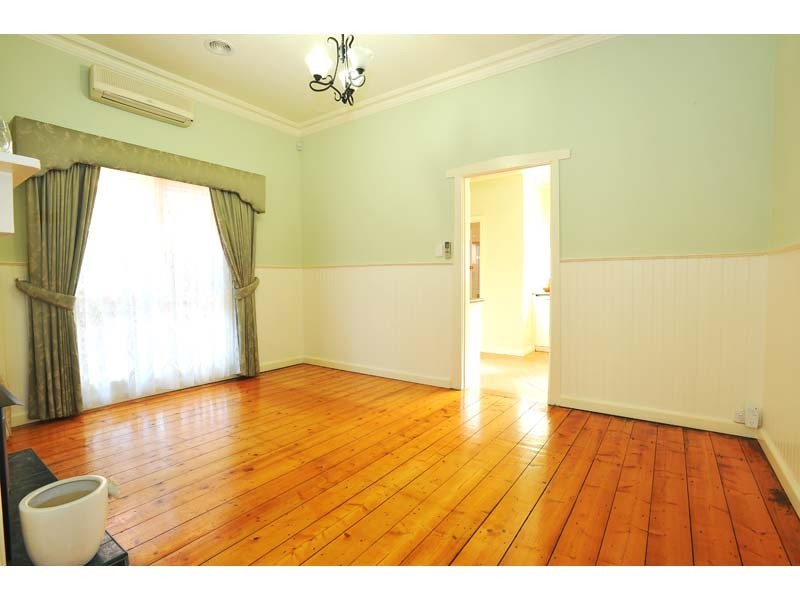 162 Williamstown Road, Kingsville VIC 3012