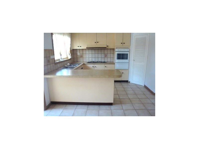 13 Trembath Court, Altona Meadows VIC 3028