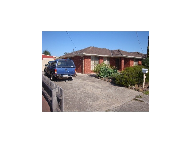 13 Trembath Court, Altona Meadows VIC 3028