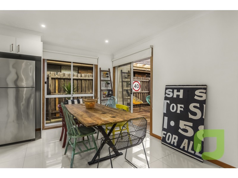 24 Knightsbridge Avenue, Altona Meadows VIC 3028