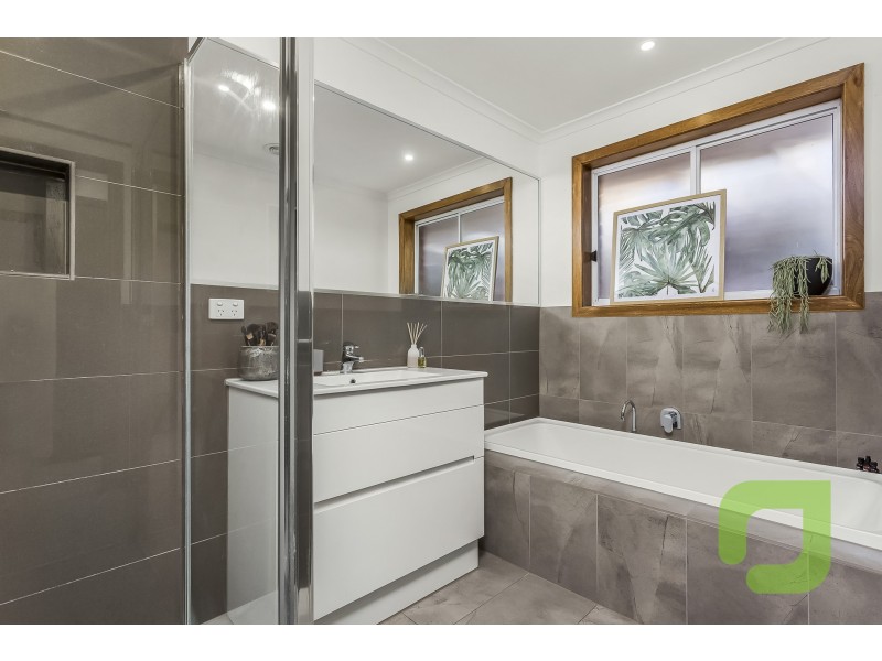 24 Knightsbridge Avenue, Altona Meadows VIC 3028