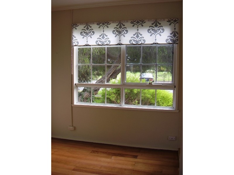 8 Gibb Street, Maidstone VIC 3012