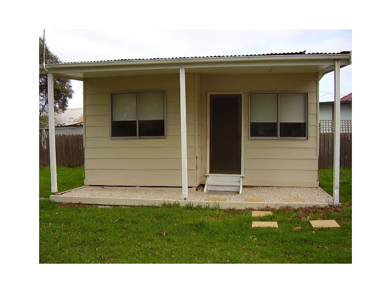 8 Gibb Street, Maidstone VIC 3012