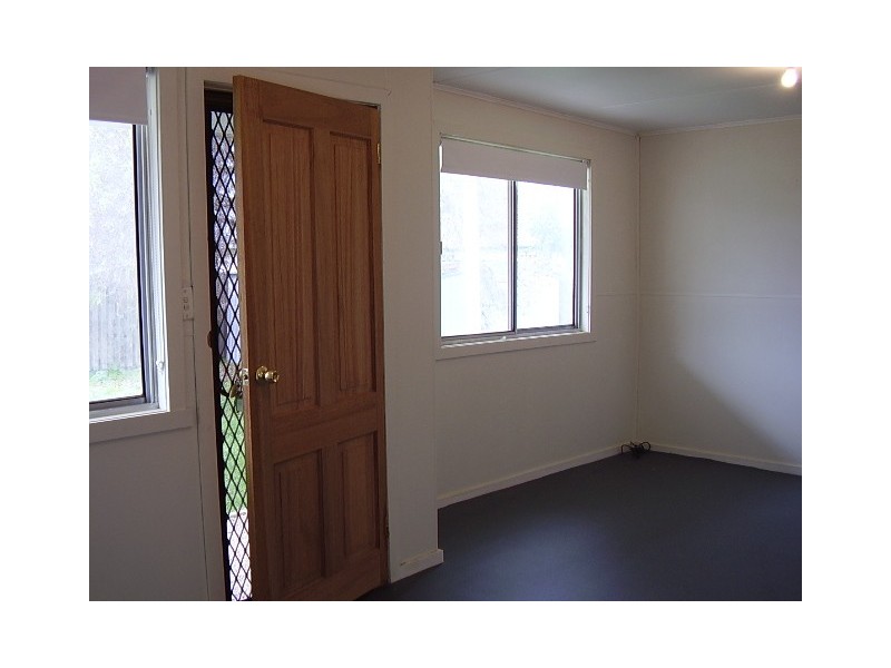 8 Gibb Street, Maidstone VIC 3012