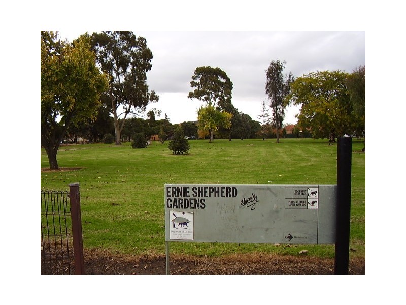 8 Gibb Street, Maidstone VIC 3012