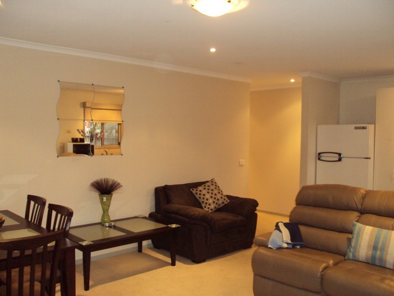 2/143 Mitchell Street, Maidstone VIC 3012