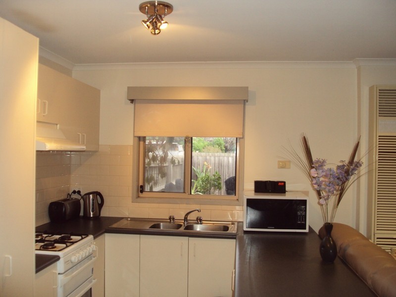 2/143 Mitchell Street, Maidstone VIC 3012