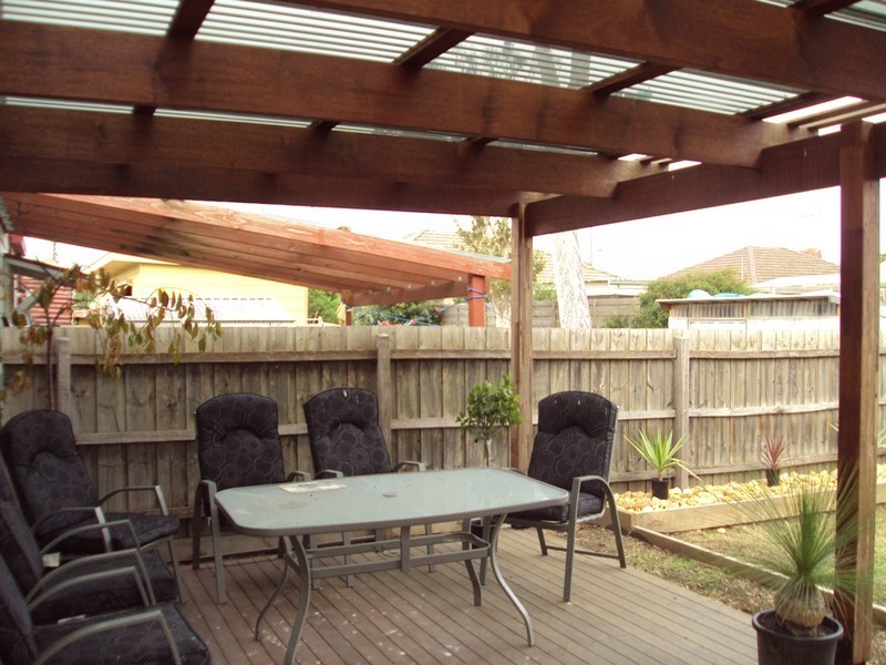 2/143 Mitchell Street, Maidstone VIC 3012