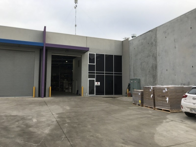 18 Drake Boulvard, Altona VIC 3018