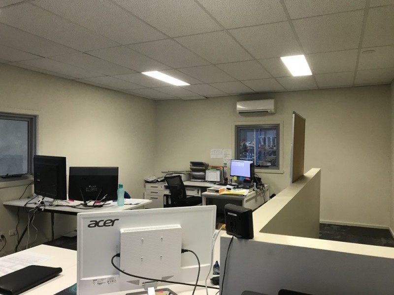 18 Drake Boulvard, Altona VIC 3018