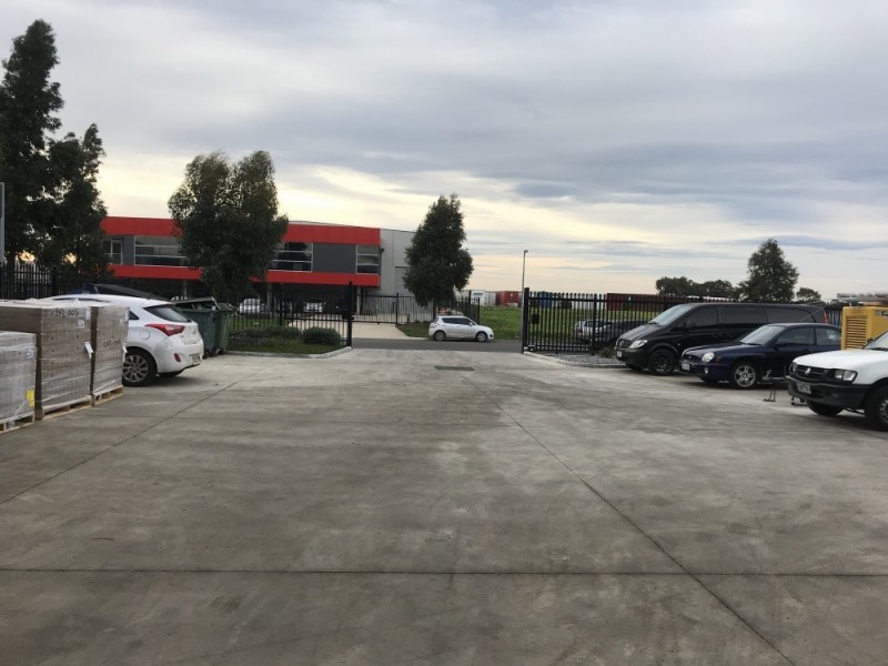 18 Drake Boulvard, Altona VIC 3018