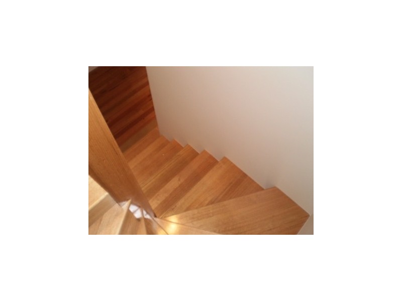 2/28 Severn Street, Newport VIC 3015