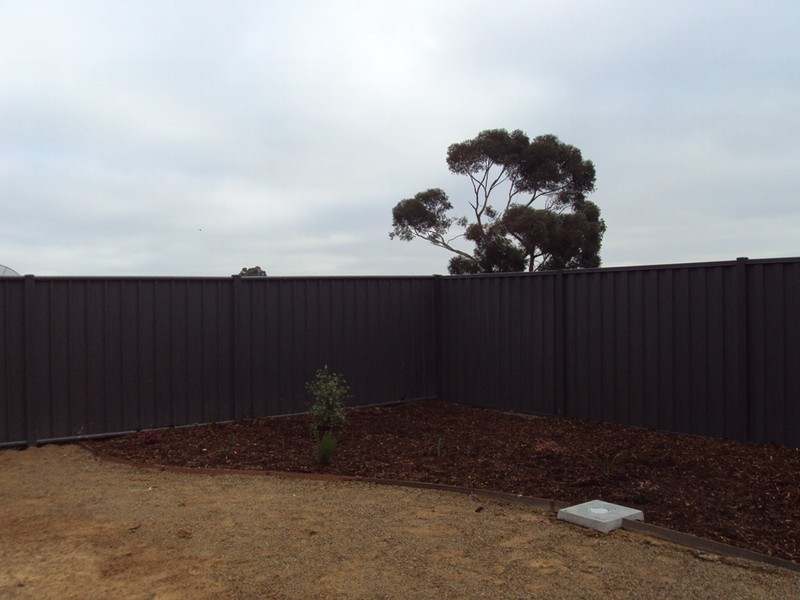 87 O’Connor Road, Deer Park VIC 3023