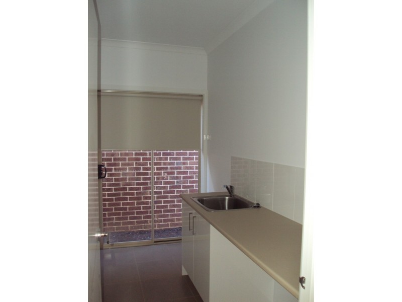 2/11 Millennium Drive, Sunshine West VIC 3020