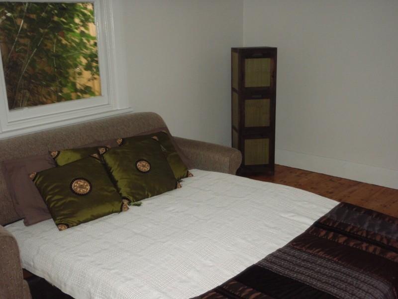 25 Robbs Road, West Footscray VIC 3012