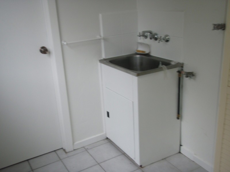 25 Robbs Road, West Footscray VIC 3012