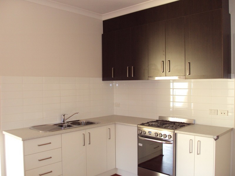 1/13 Thwaites Street, Albion VIC 3020