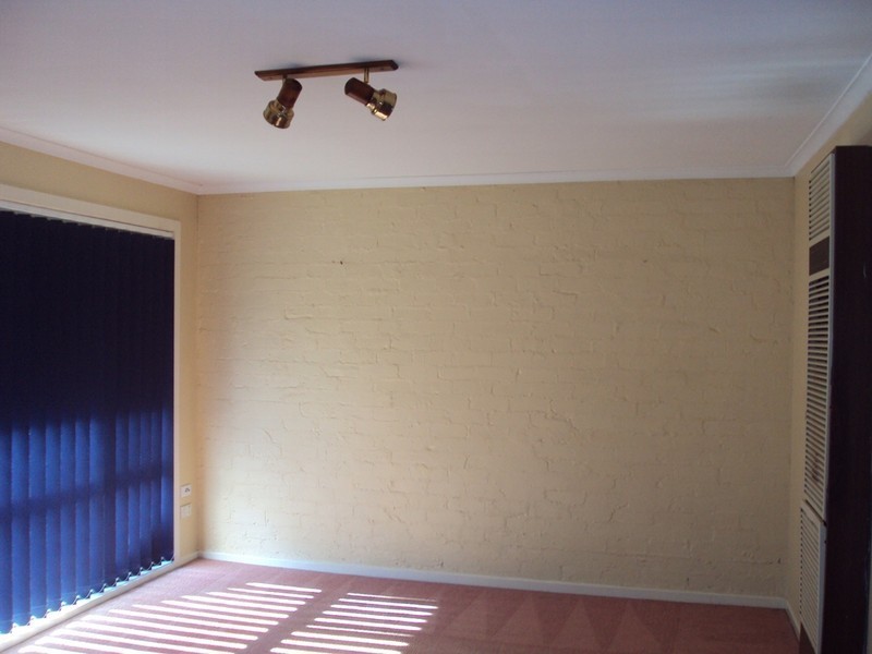 2/27 Bruce Street, Altona Meadows VIC 3028