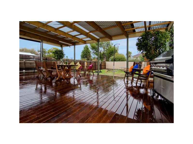 35 Carmen Street, Newport VIC 3015