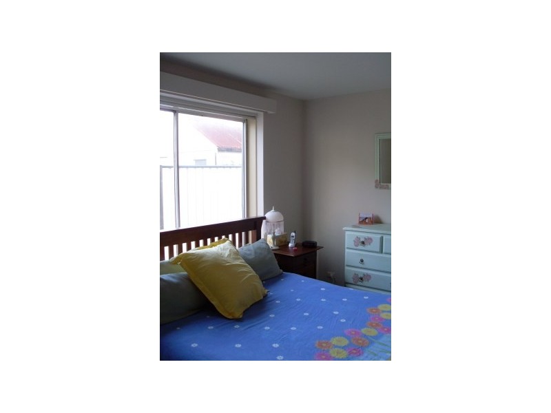 2/13-15 Speight Street, Newport VIC 3015