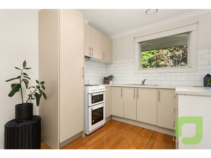 1/13 Bishop Street, Kingsville VIC 3012