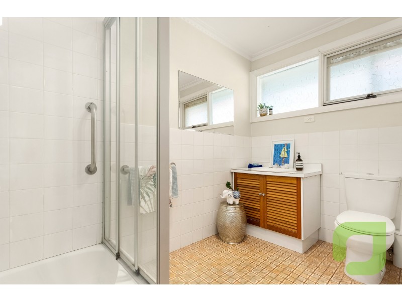 1/13 Bishop Street, Kingsville VIC 3012