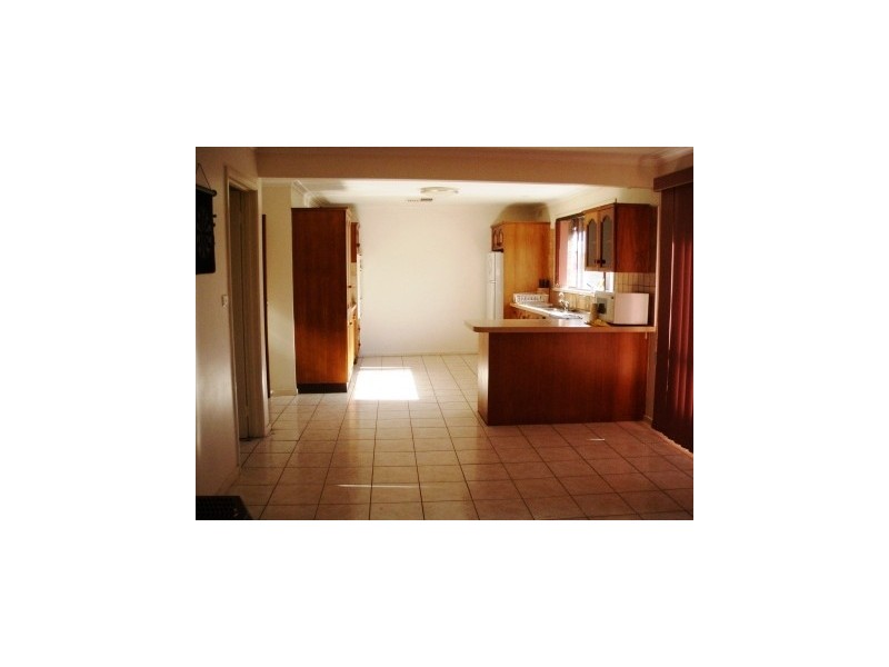 60 Whitesides Avenue, Sunshine West VIC 3020