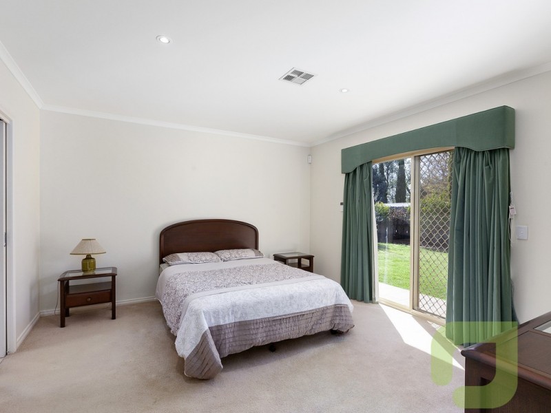107 Princes Highway, Werribee VIC 3030