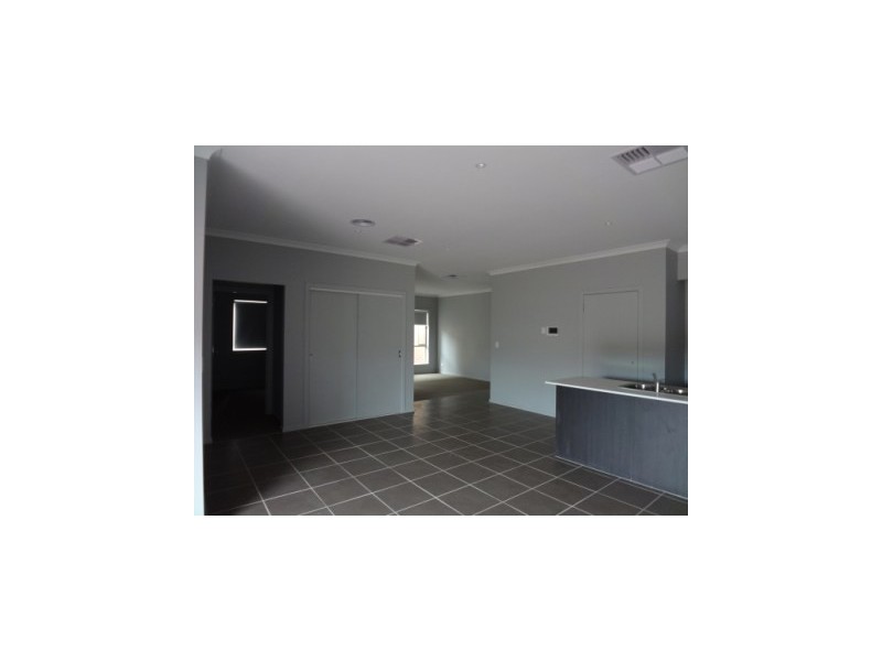 27 Melville Street, Tarneit VIC 3029