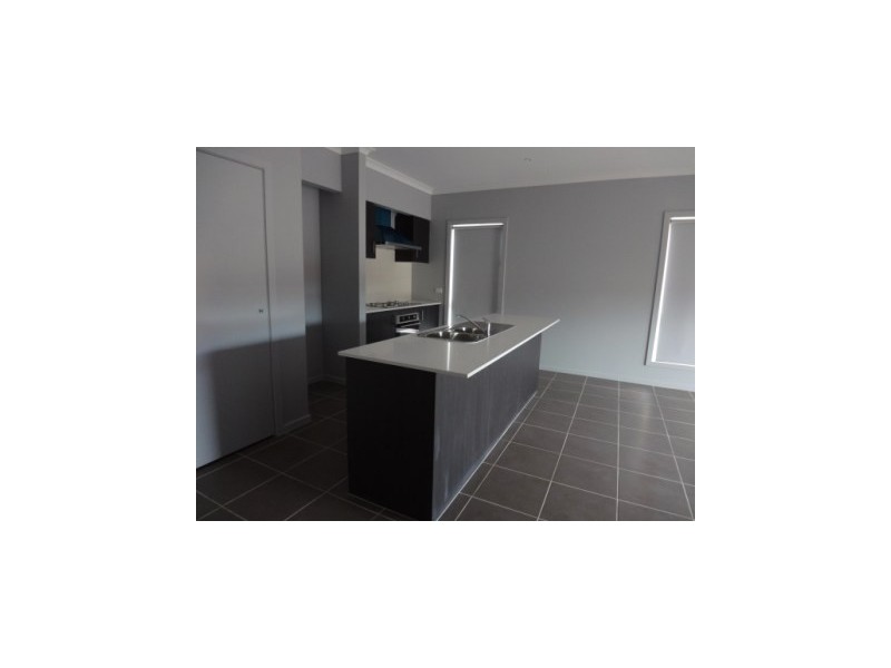 27 Melville Street, Tarneit VIC 3029