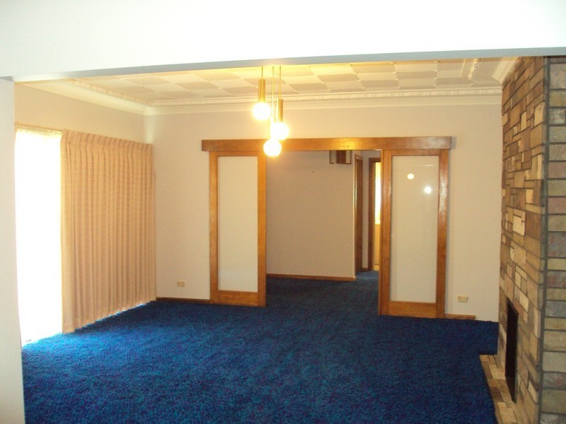 109 Warwick Road, Sunshine North VIC 3020