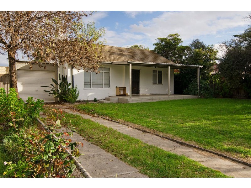 12 Holland Court, Maidstone VIC 3012